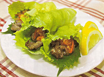 JAあわじ島の特産品レシピ「焼肉とキムチのレタス巻き」